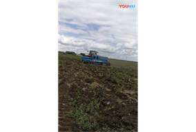 GPS衛(wèi)星定位平地儀現(xiàn)場(chǎng)工作視頻