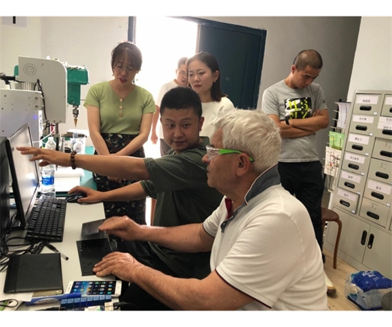 和意大利專家學(xué)習(xí)